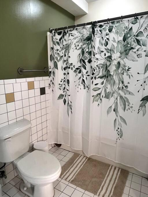 Midtown Flat Near Overton Park & Downtown Memphis Bagian luar foto