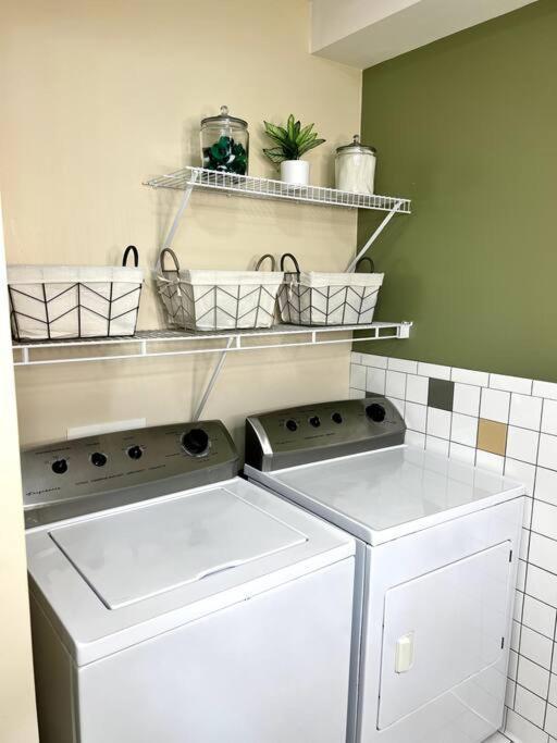 Midtown Flat Near Overton Park & Downtown Memphis Bagian luar foto